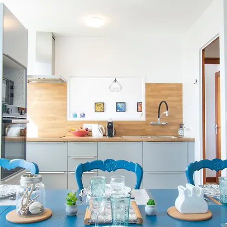 La Maison Bleue I Belle Vue Et Jardin Крозон