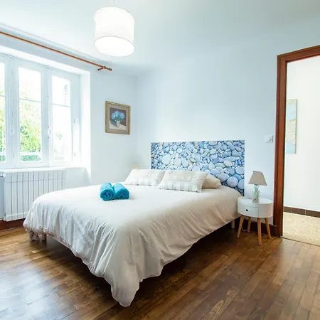 Holiday home La Maison Bleue I Belle Vue Et Jardin Crozon